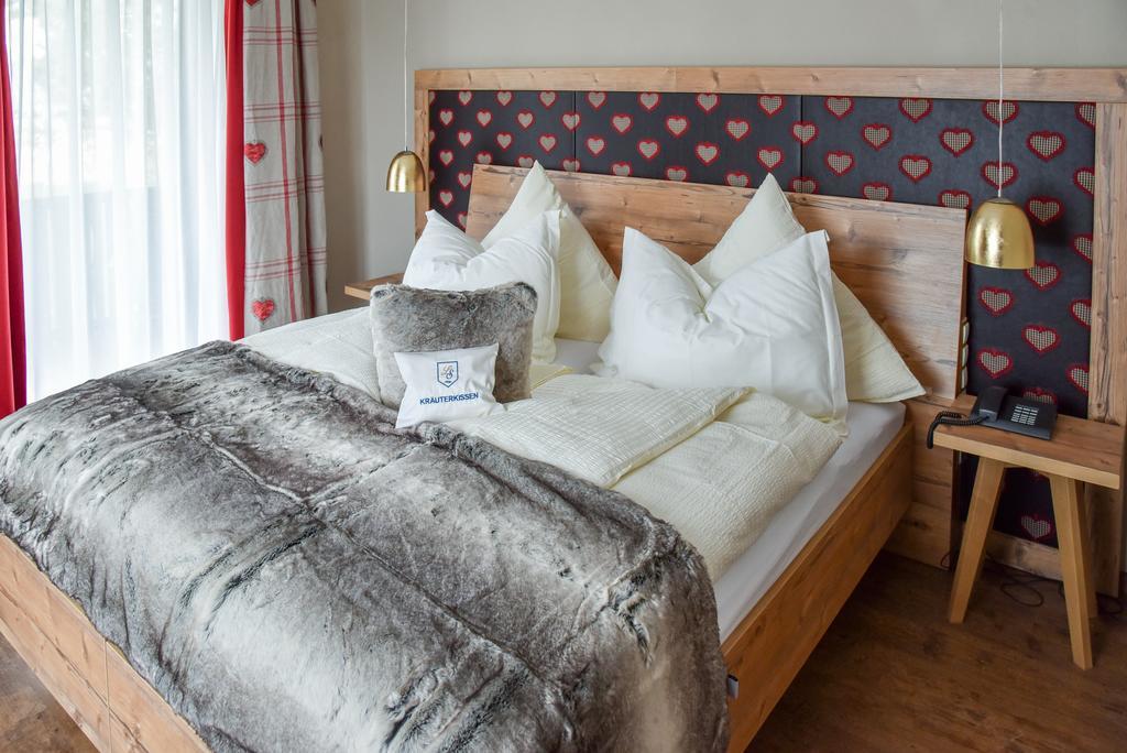 Landhotel Schnupp Neudrossenfeld ภายนอก รูปภาพ