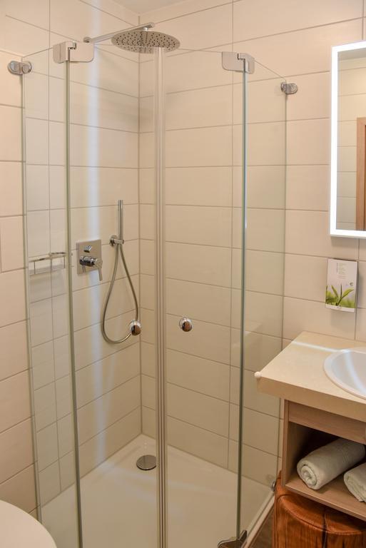 Landhotel Schnupp Neudrossenfeld ภายนอก รูปภาพ