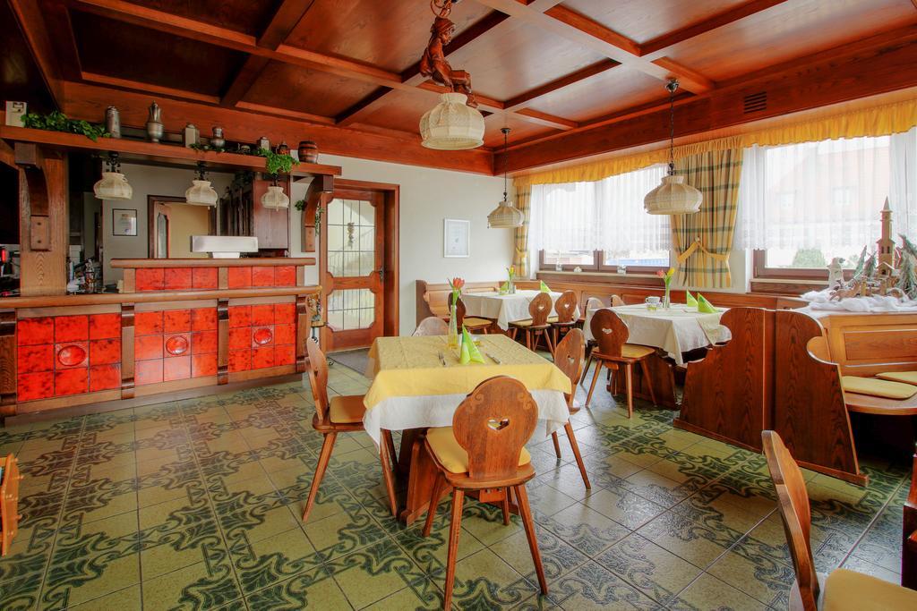 Landhotel Schnupp Neudrossenfeld ภายนอก รูปภาพ