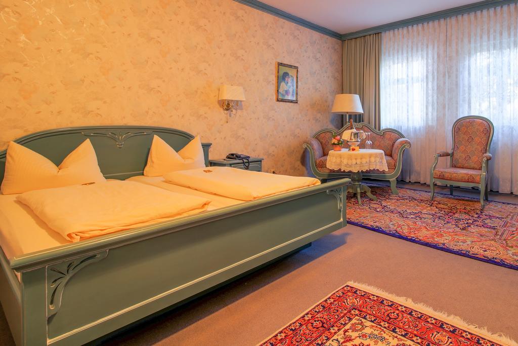 Landhotel Schnupp Neudrossenfeld ภายนอก รูปภาพ