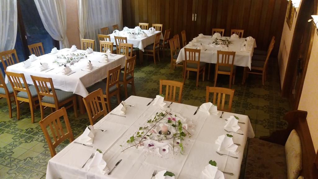 Landhotel Schnupp Neudrossenfeld ภายนอก รูปภาพ