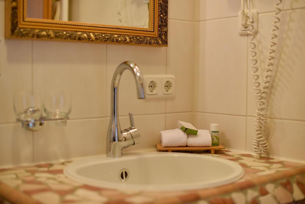 Landhotel Schnupp Neudrossenfeld ภายนอก รูปภาพ